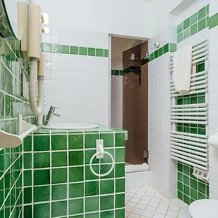 La Croix-valmer Sleeps 7 Pool Wifi Vila *
