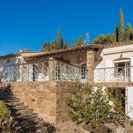 Vila La Croix-valmer Sleeps 7 Pool Wifi La Croix-Valmer