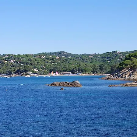 Vila La Croix-valmer Sleeps 7 Pool Wifi