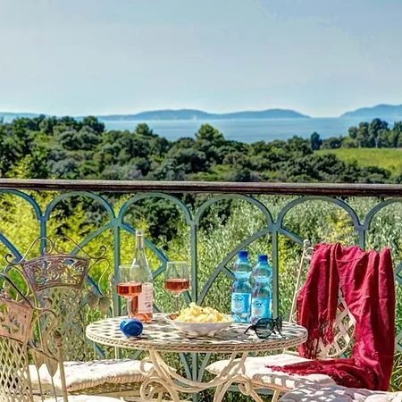 La Croix-valmer Sleeps 7 Pool Wifi Vila *
