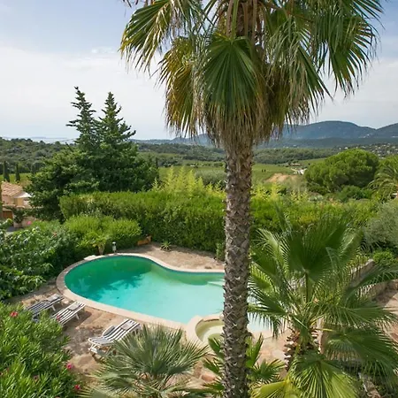 La Croix-valmer Sleeps 7 Pool Wifi Vila