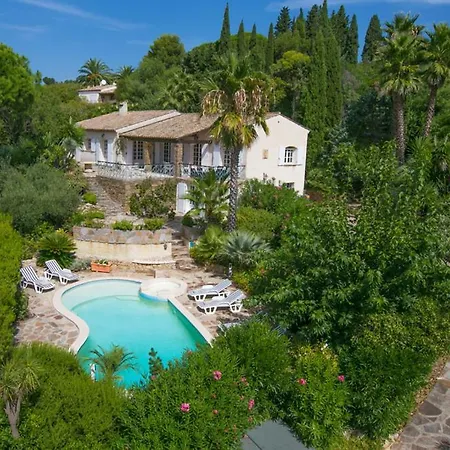 La Croix-valmer Sleeps 7 Pool Wifi La Croix-Valmer